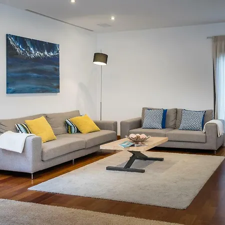 Luna Villa