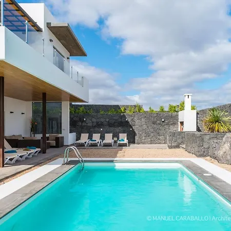 Luna Villa